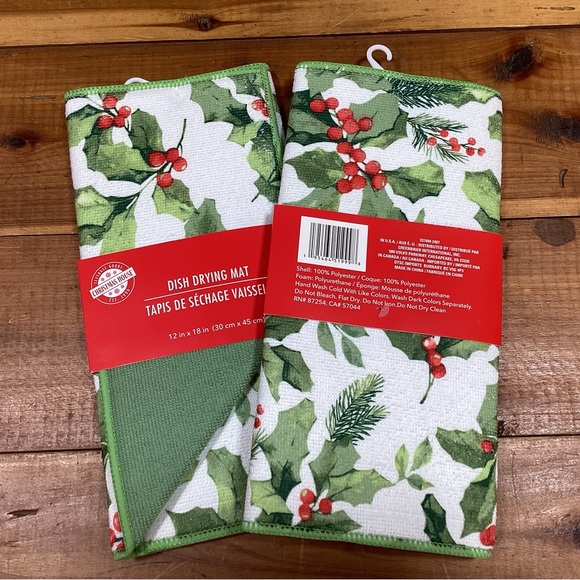 NWTS set of 2 cute holly Christmas drying mats 12” by 18” green on reverse side - Picture 1 of 1